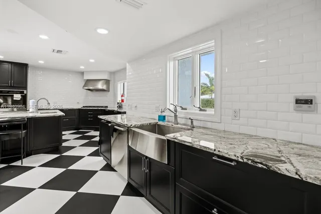 $2,299,999 | 2611 South Indian River Drive, Fort Pierce, FL 34950