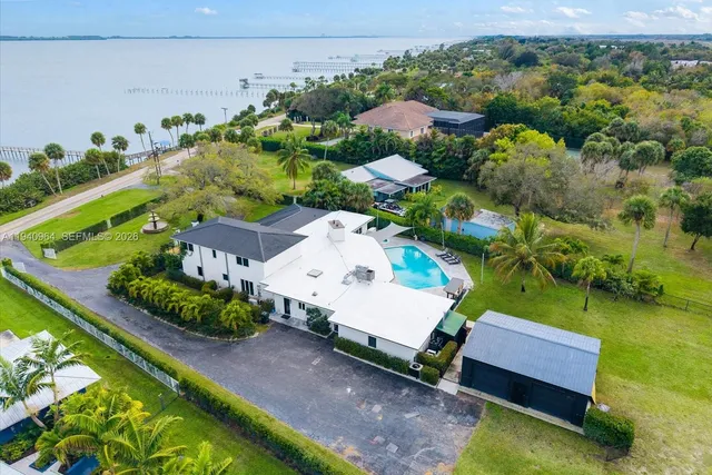 $2,299,999 | 2611 South Indian River Drive, Fort Pierce, FL 34950