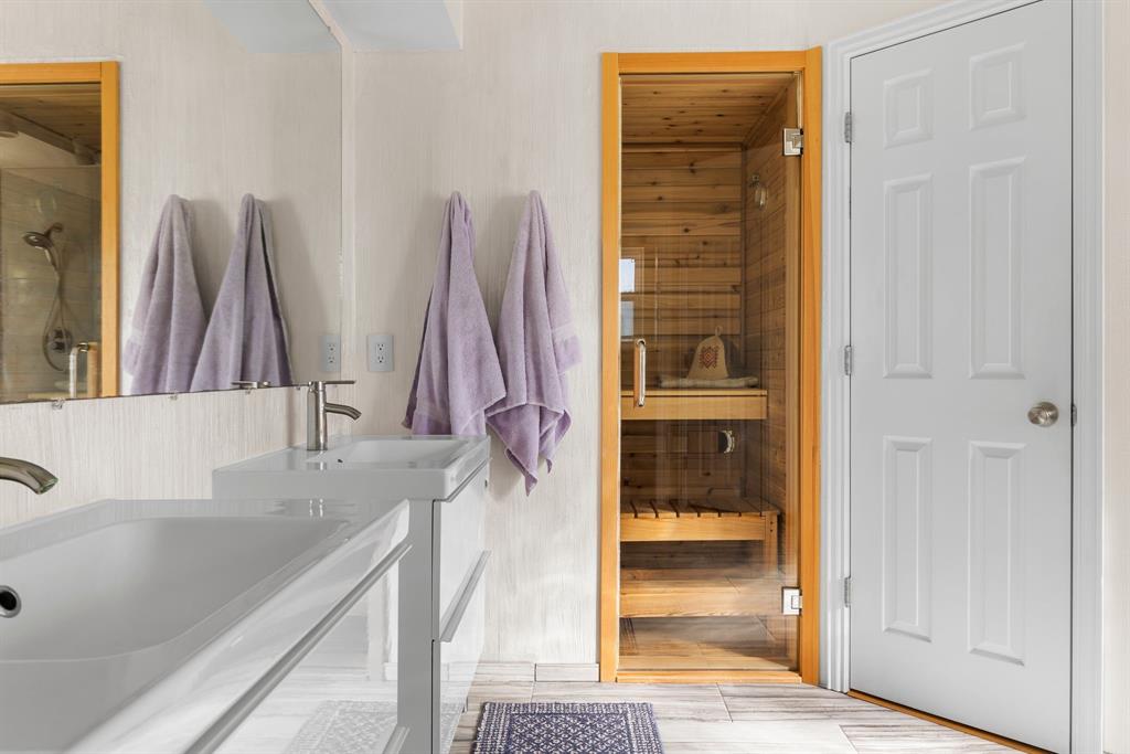 2609 Castle Road Burleson, TX 76028 - Photo 16 of 25 a bathroom with a tub and a sink