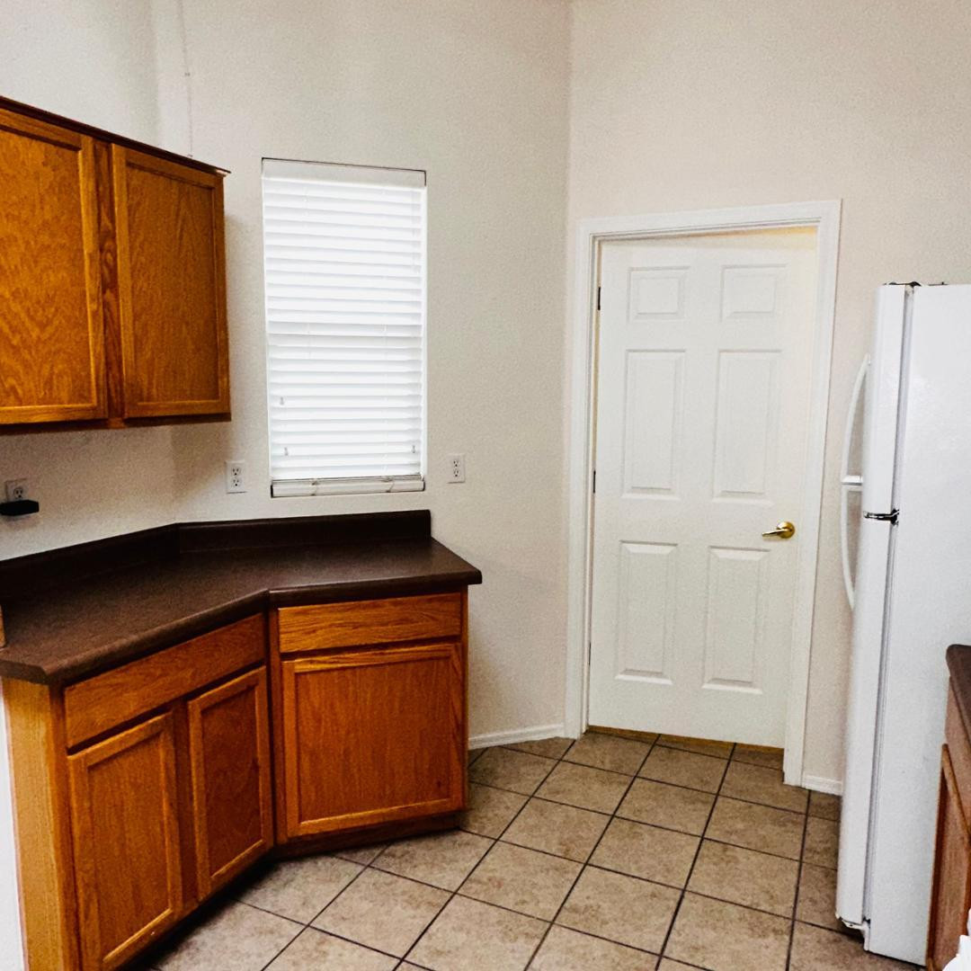 949 South Racine Lane Gilbert, AZ 85296 - Photo 4 of 22 Photo #4