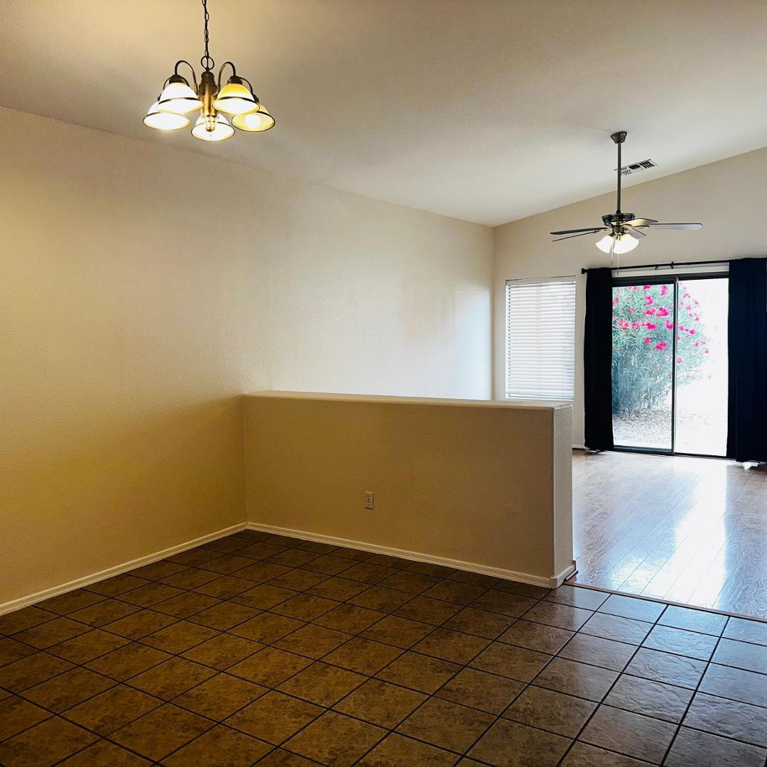 949 South Racine Lane Gilbert, AZ 85296 - Photo 9 of 22 Photo #9