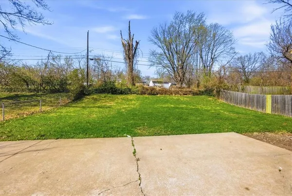 $220,000 | 2510 South Crescent Avenue, Independence, MO 64052