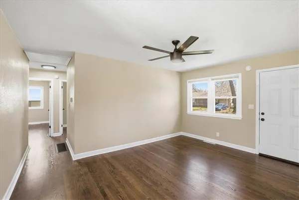 $220,000 | 2510 South Crescent Avenue, Independence, MO 64052