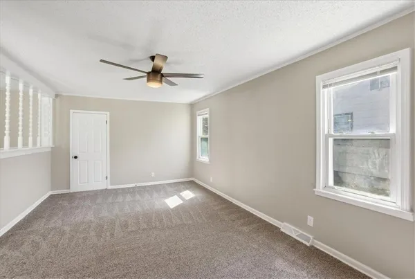 $220,000 | 2510 South Crescent Avenue, Independence, MO 64052