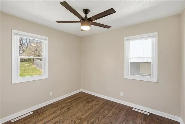 $220,000 | 2510 South Crescent Avenue, Independence, MO 64052