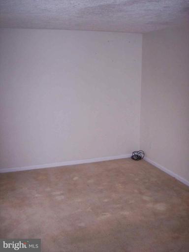 910 Roffman Road Fredericksburg, VA 22401 - Photo 3 of 10 Living Room