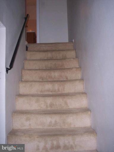 910 Roffman Road Fredericksburg, VA 22401 - Photo 9 of 10 Staircase