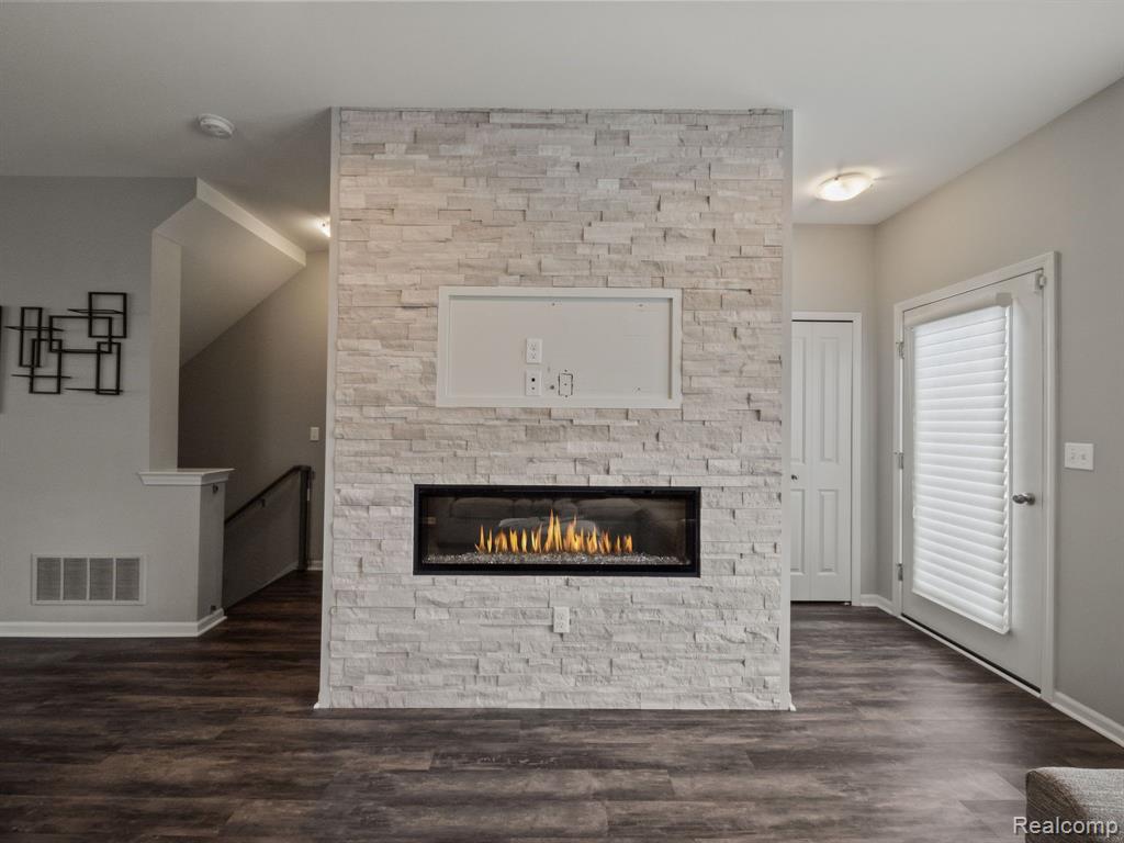 2500 Normandy Road, Unit 41 Royal Oak, MI 48073 - Photo 10 of 27 Gallery Image 10
