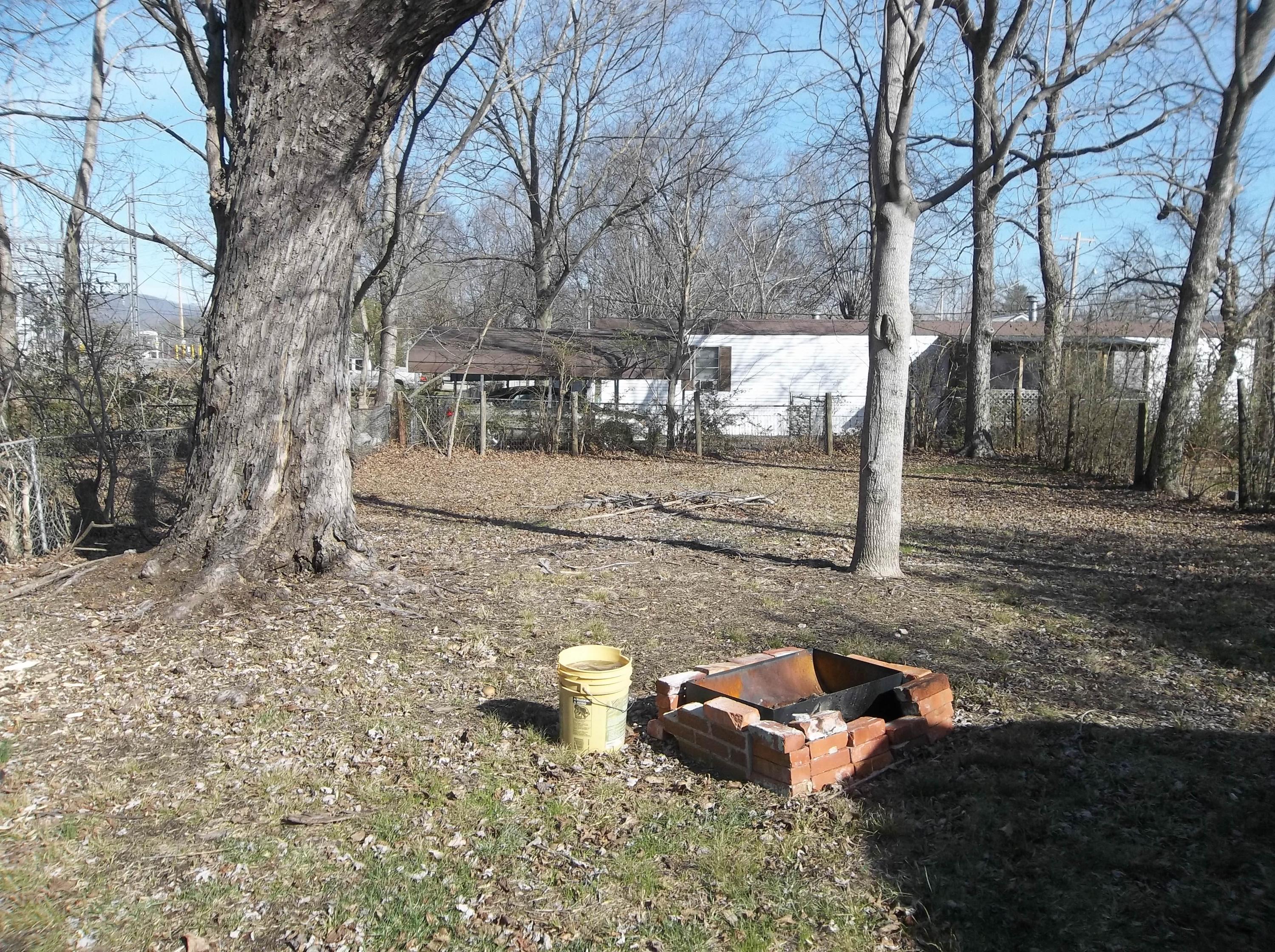 97 Spring Street Pikeville, TN 37367 - Photo 15 of 22 100_3767