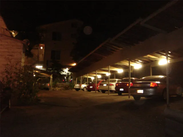 $995 | 3202 Grooms Street, Unit E, Austin, TX 78705