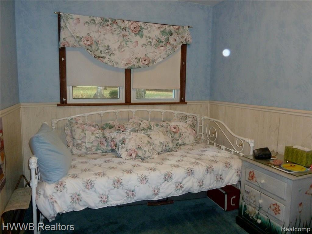 21875 Novi Road Northville, MI 48167 - Photo 20 of 54 Bedroom 3