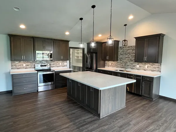 $429,000 | 613 Hammen Court, Kaukauna, WI 54130