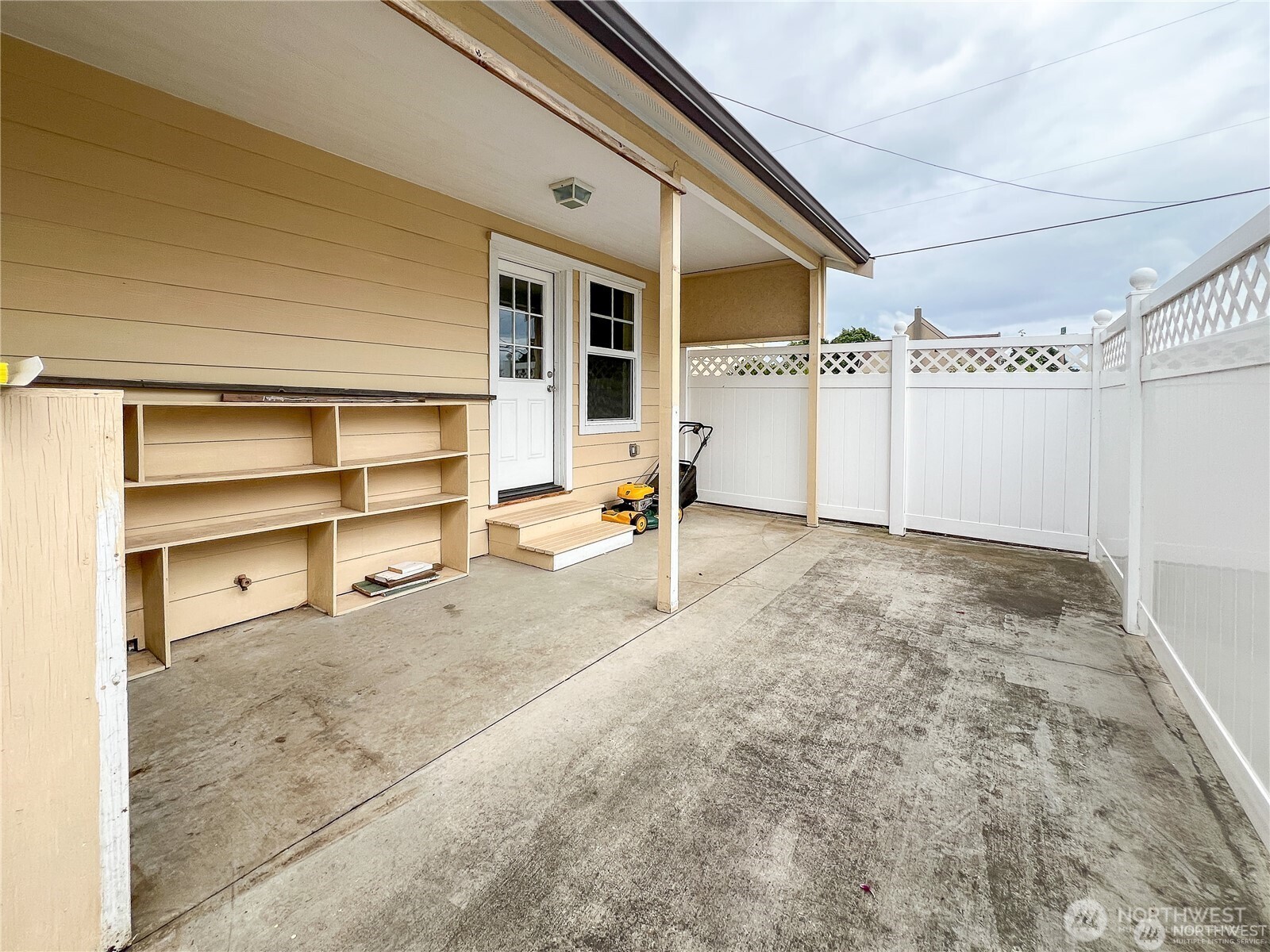 518 Edson Street Lynden, WA 98264 - Photo 19 of 31 a view of an empty room