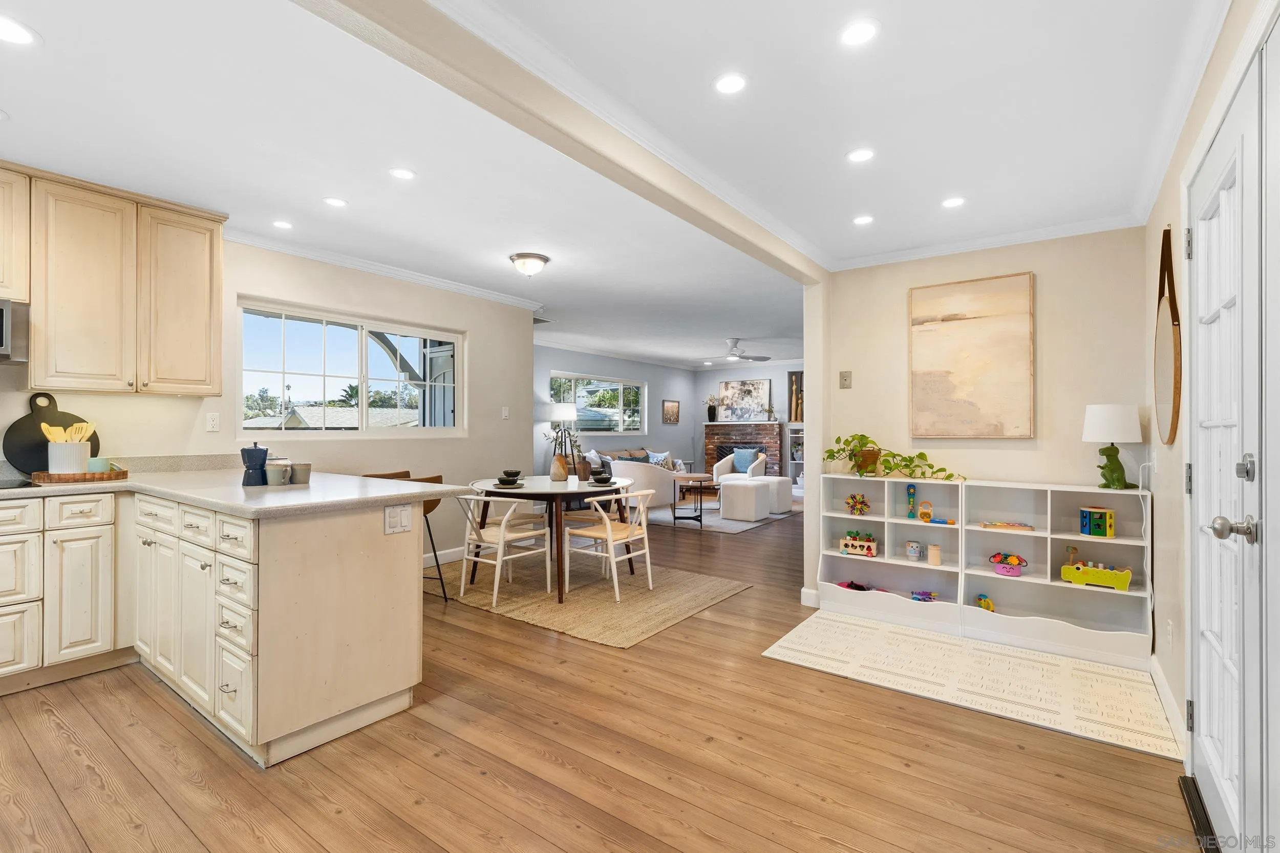 9313 Christina Lane Lakeside, CA 92040 - Photo 11 of 64