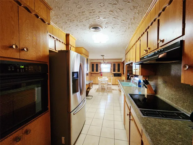 $2,150 | 1702 Ivie Lee Street, Baytown, TX 77520