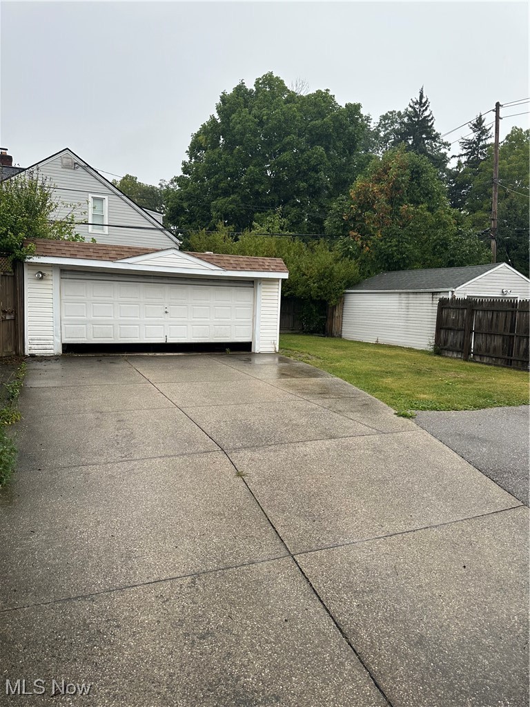 5610 Dunham Road Maple Heights, OH 44137 - Photo 15 of 15 Garage