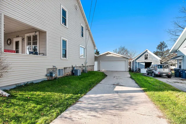 $247,500 | 313 South Mill Street, Hortonville, WI 54944