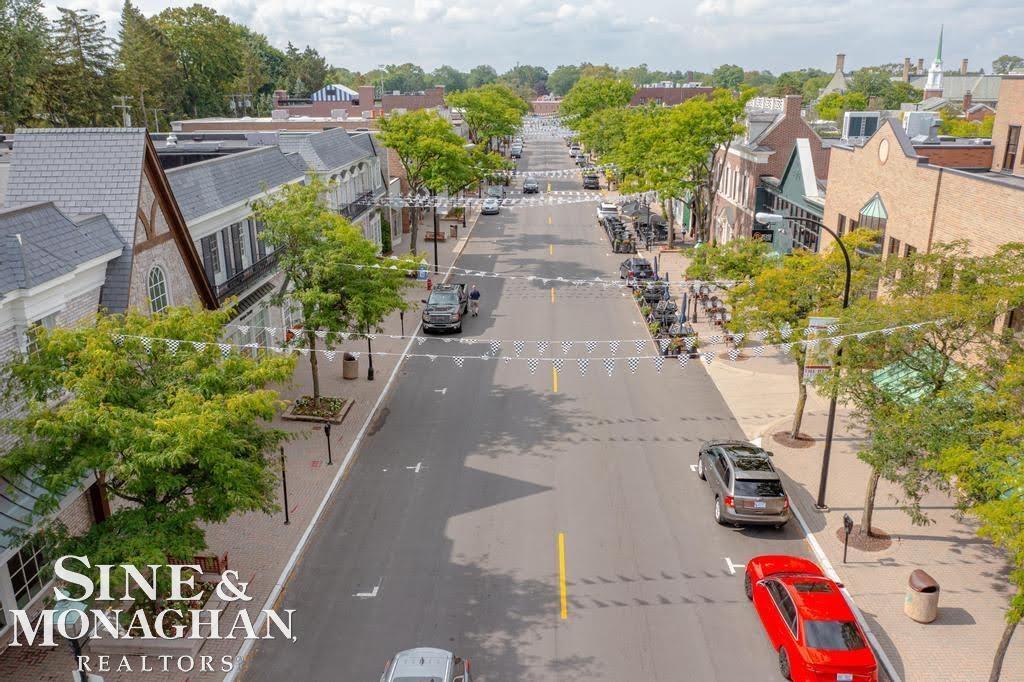 318 Kerby Road Grosse Pointe, MI 48236 - Photo 46 of 47 50204687-821e70ca-9e4c-4520-bf67-a7eabb7f5342.JPG