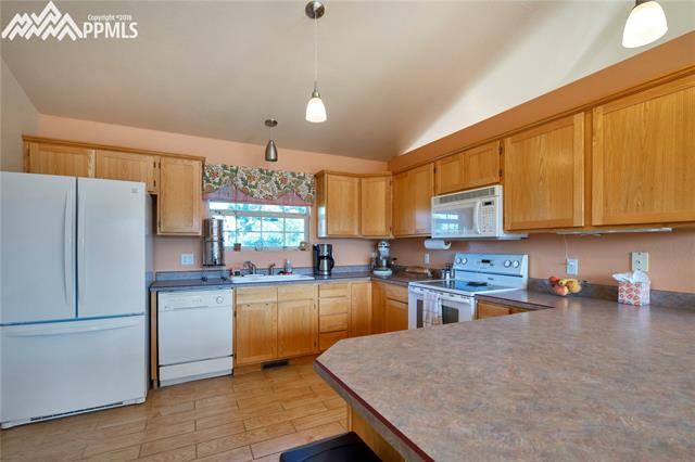 8612 Garrison Road Peyton, CO 80831 - Photo 7 of 25 Gallery Image 7