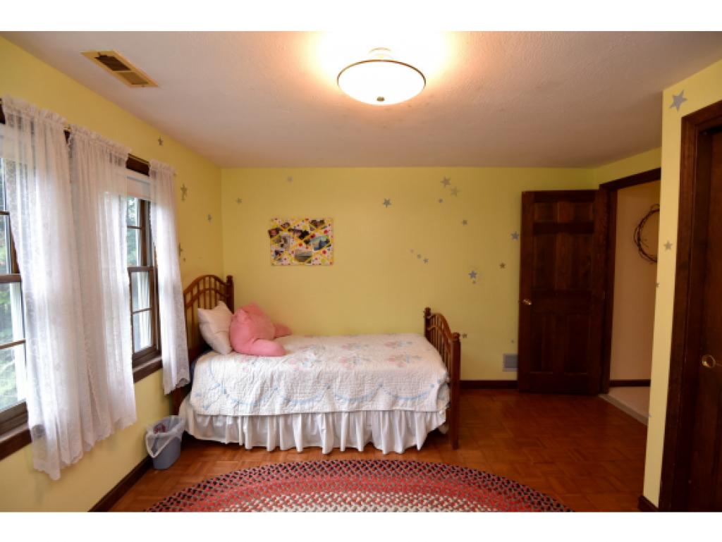 30 Boston Post Road Amherst, NH 03031 - Photo 25 of 35
