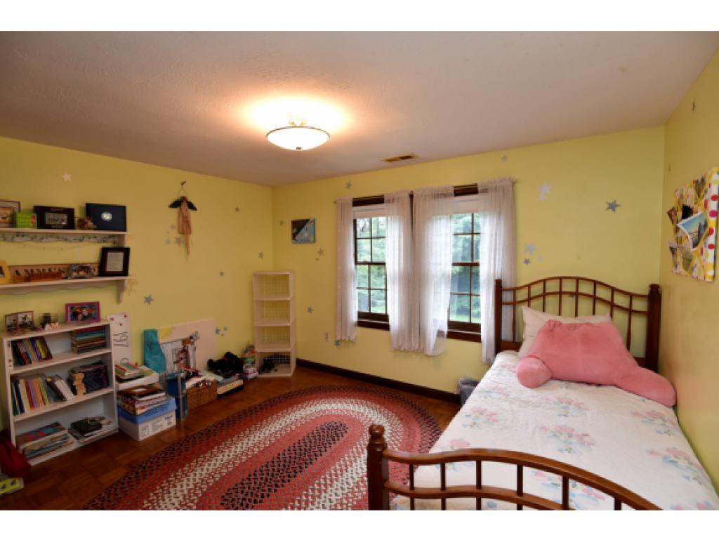 30 Boston Post Road Amherst, NH 03031 - Photo 26 of 35