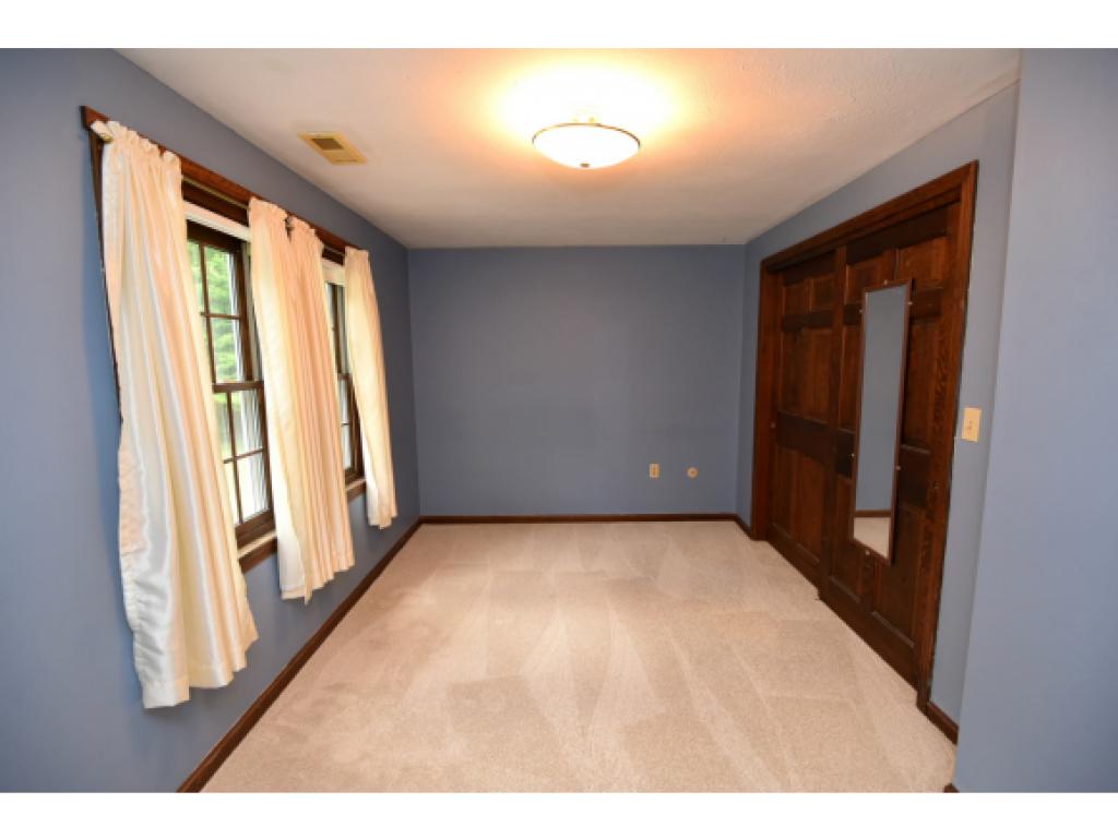 30 Boston Post Road Amherst, NH 03031 - Photo 27 of 35