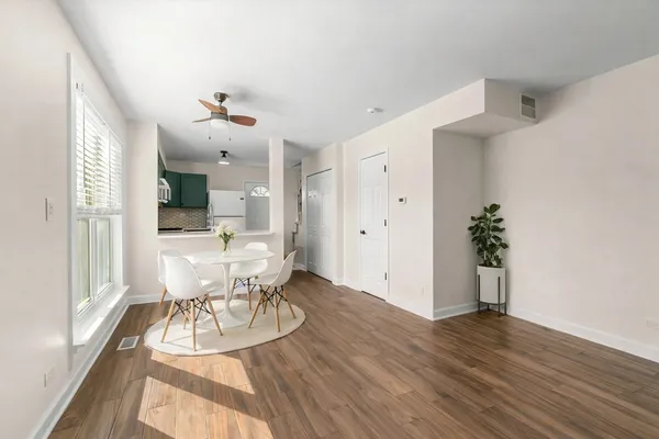 $1,900 | 2611 Wingate Court, Aurora, IL 60502