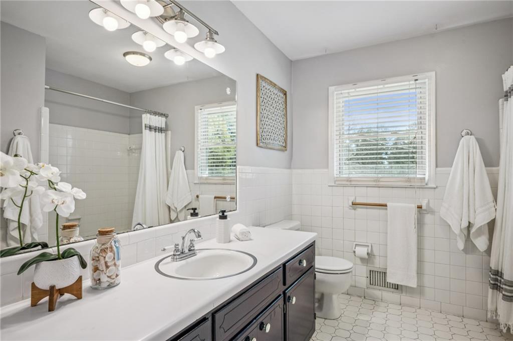 3316 Trent Court Decatur, GA 30033 - Photo 20 of 29