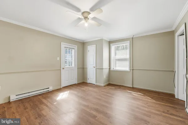 $749,900 | 8277 Lock Lane, Warrenton, VA 20186