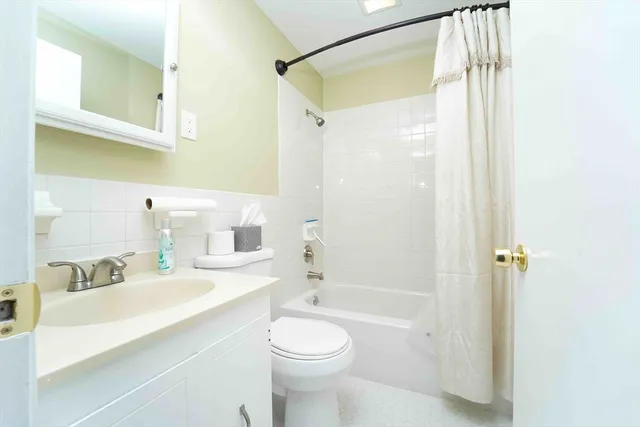 $1,510 | 176 Maple Avenue, Unit 334, Rutland, MA 01543