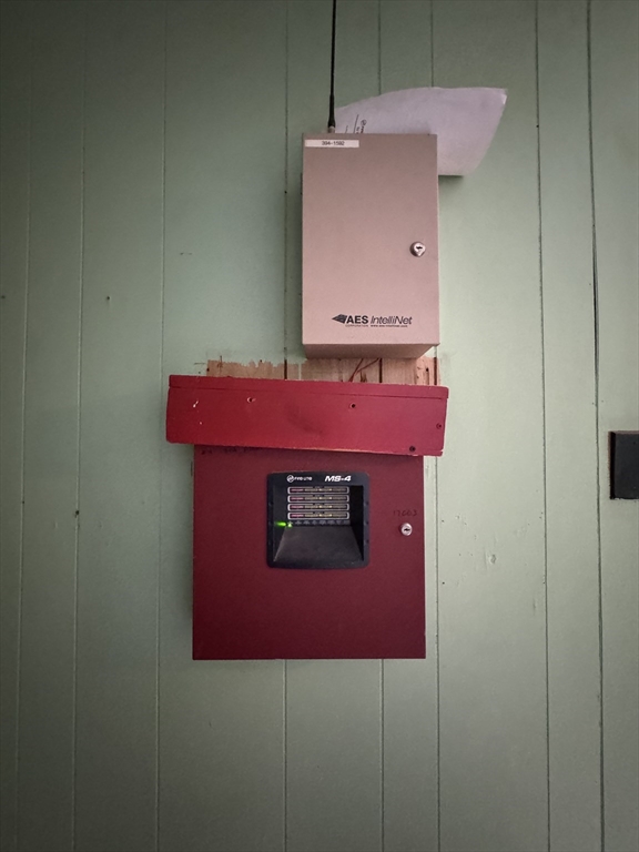 82 South Broadway Lawrence, MA 01843 - Photo 11 of 24