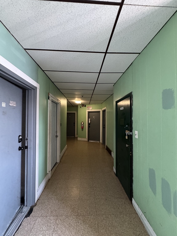 82 South Broadway Lawrence, MA 01843 - Photo 16 of 24