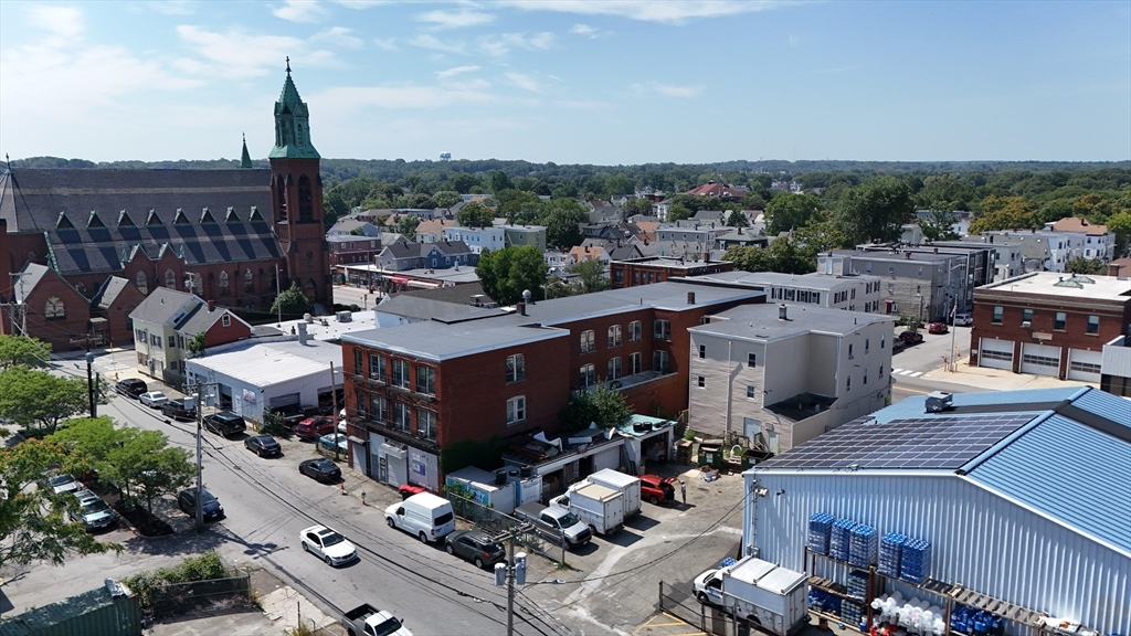 82 South Broadway Lawrence, MA 01843 - Photo 4 of 24