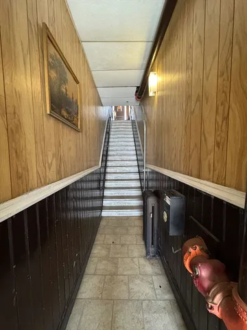 a room with a closet