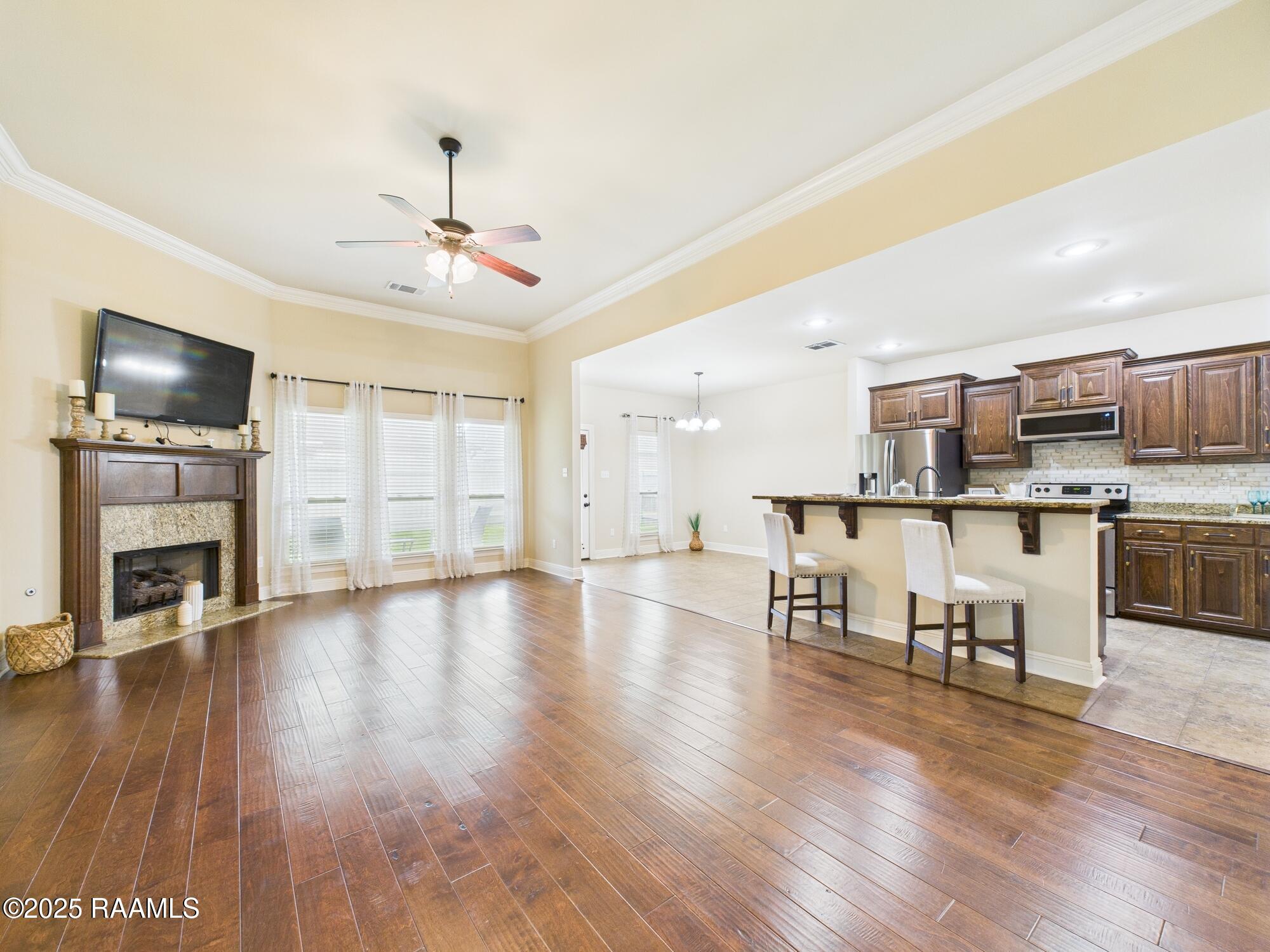 315 Arrowwood Road Youngsville, LA 70592 - Photo 4 of 19 CAM02220G0-PR0082-STILL003