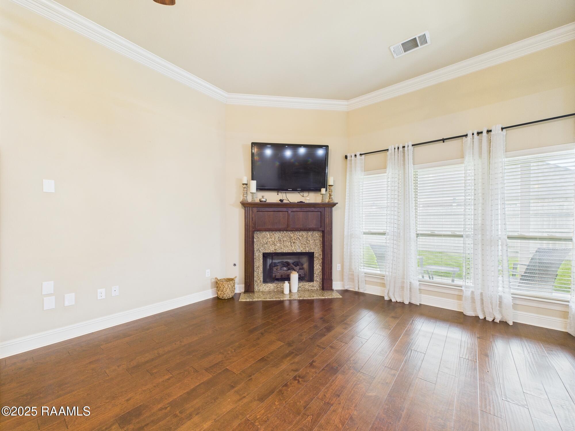 315 Arrowwood Road Youngsville, LA 70592 - Photo 5 of 19 CAM02220G0-PR0082-STILL004