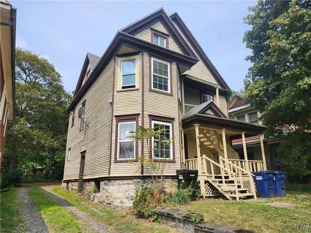 $149,000 | 3720 South Salina Street, Syracuse, NY 13205