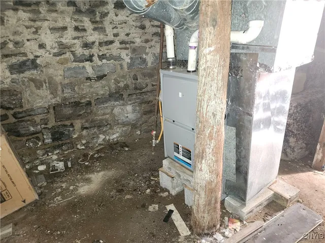 $149,000 | 3720 South Salina Street, Syracuse, NY 13205