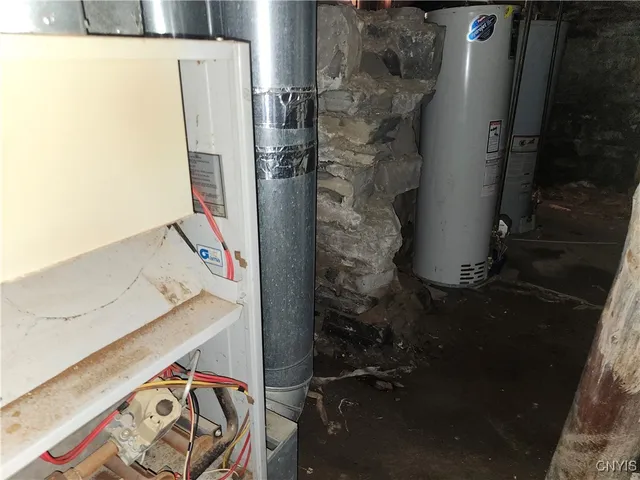 $149,000 | 3720 South Salina Street, Syracuse, NY 13205