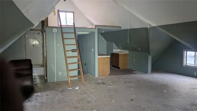 $149,000 | 3720 South Salina Street, Syracuse, NY 13205