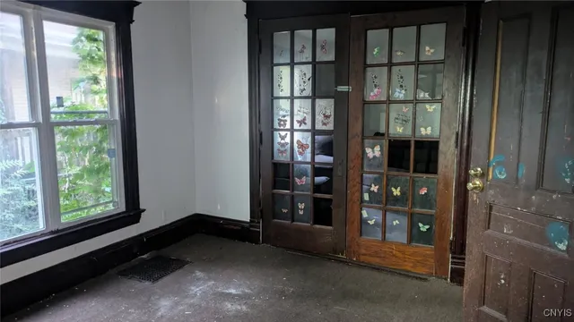 $149,000 | 3720 South Salina Street, Syracuse, NY 13205