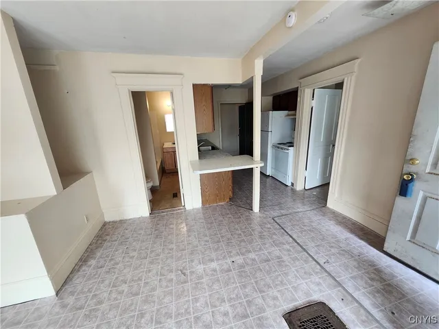 $149,000 | 3720 South Salina Street, Syracuse, NY 13205