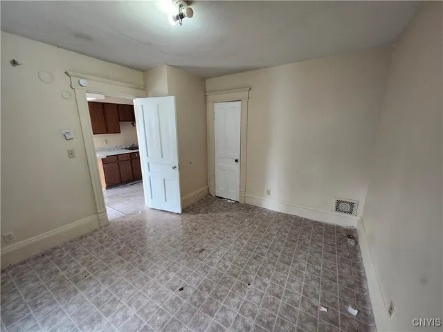 $149,000 | 3720 South Salina Street, Syracuse, NY 13205