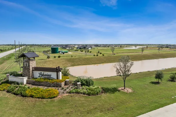 $849,925 | 2005 Whispering Oaks Lane, Waller, TX 77484