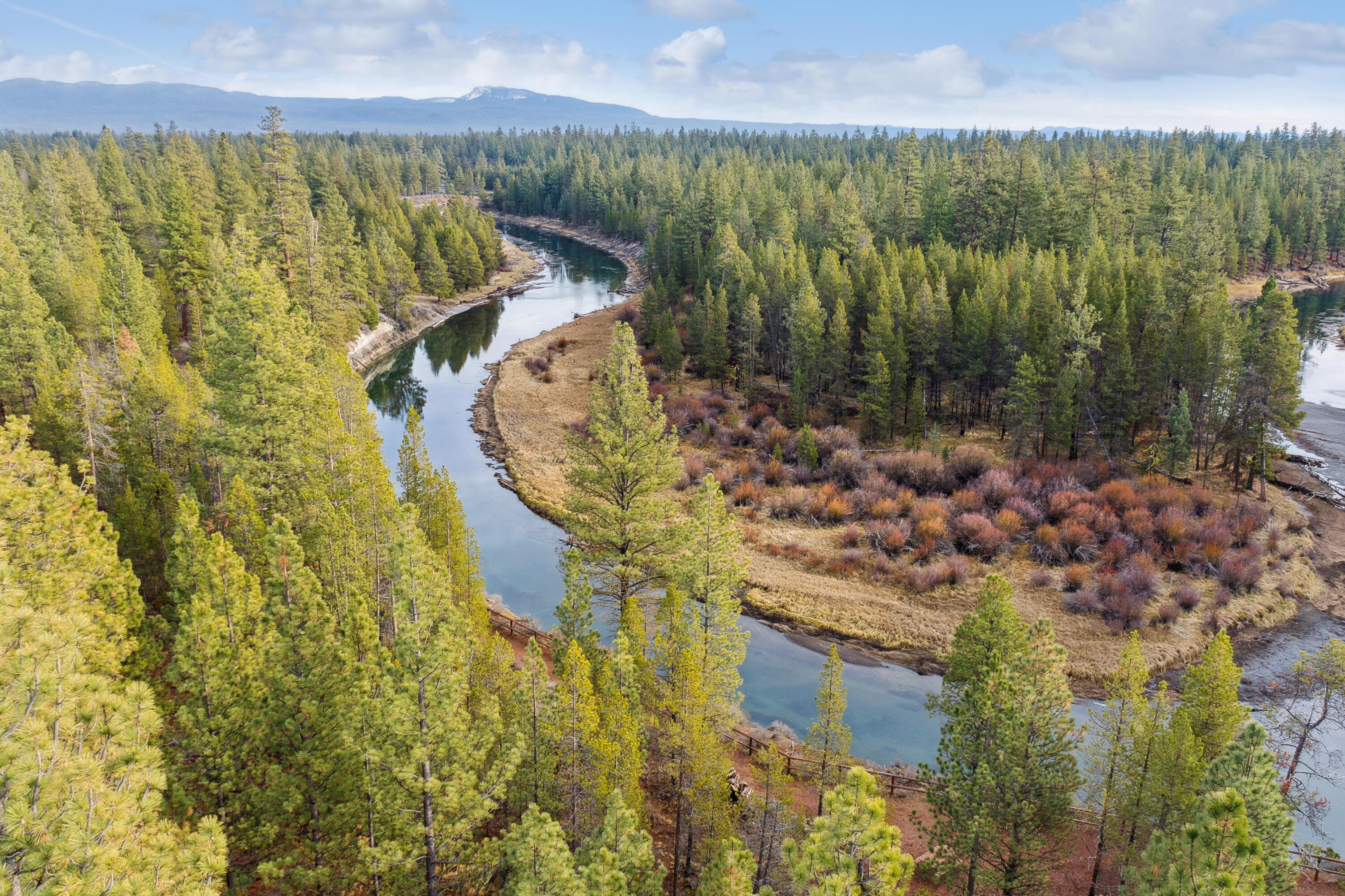 16639 Grey Pine Street La Pine, OR 97739 - Photo 18 of 21 POR_ReserveinthePines_Pic_Aerial_Upper D