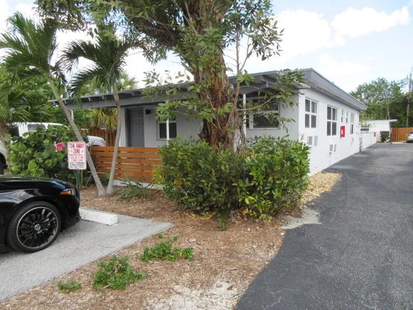 $1,500 | 1234 17th Avenue North, Unit 1, Lake Worth Beach, FL 33460