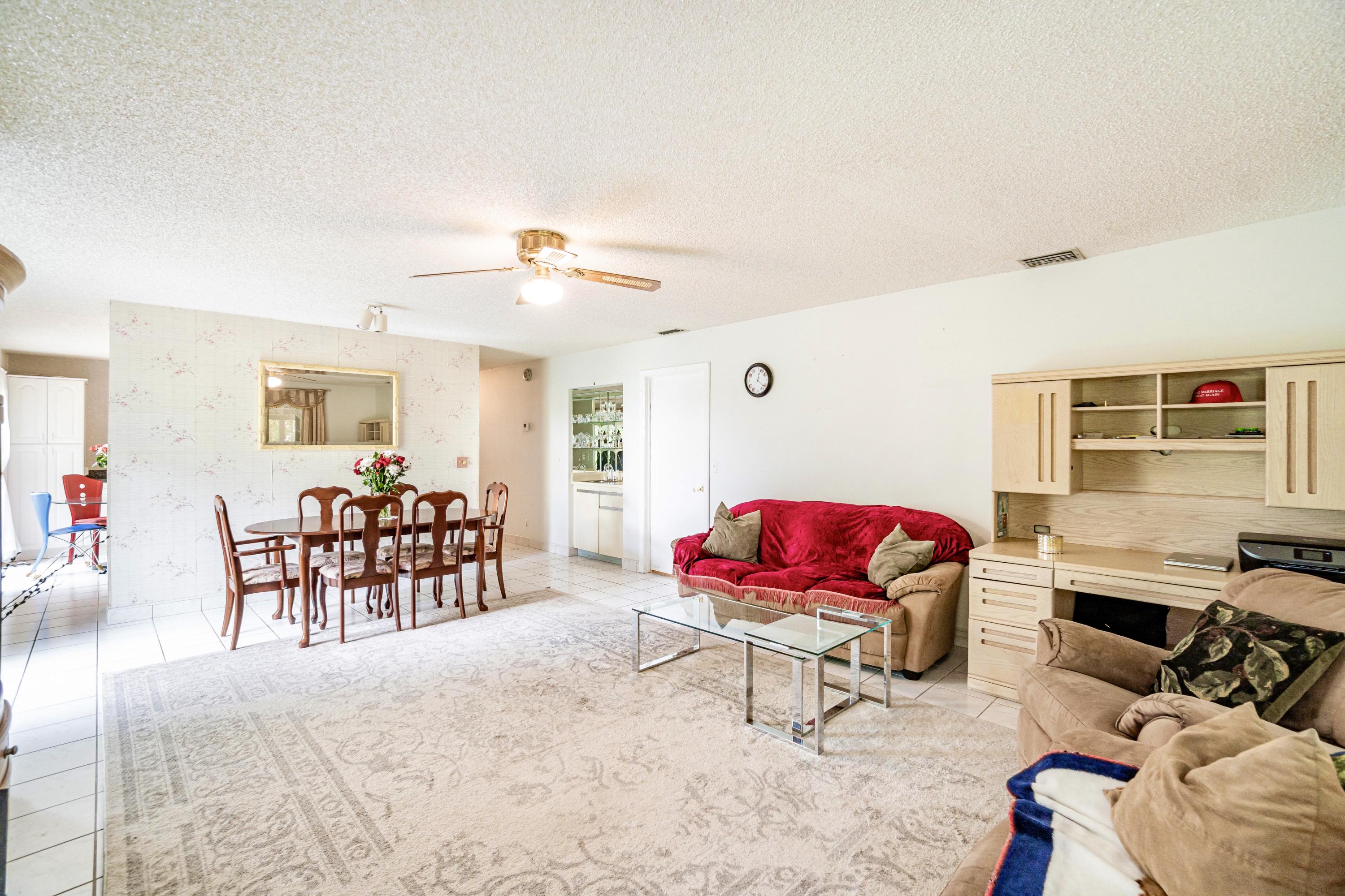 9845 Erica Court Boca Raton, FL 33496 - Photo 16 of 33 AF8DB0D2-7116-4579-B890-E7EB29748FD4_1_2