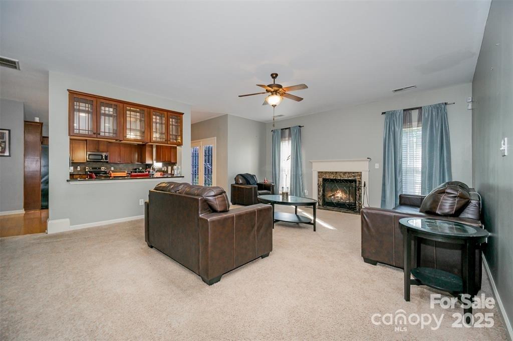 10515 Greenhead View Road Charlotte, NC 28262 - Photo 7 of 29 Gallery Image 7
