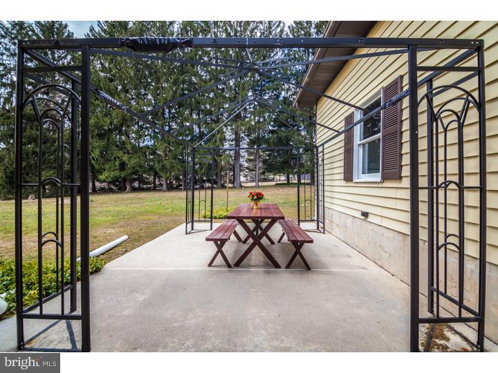 454 Corner Ketch Road Downingtown, PA 19335 - Photo 17 of 21 Patio