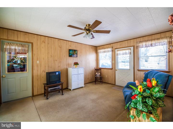 454 Corner Ketch Road Downingtown, PA 19335 - Photo 9 of 21 Family Room
